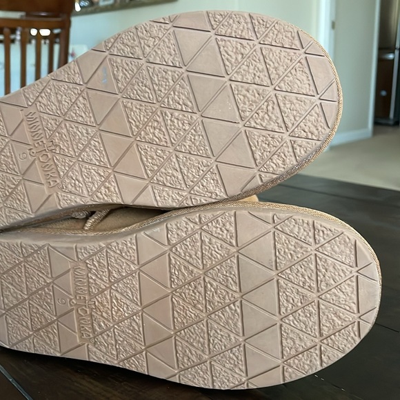 Minnetonka Women’s Olympia Suede Boots. Sheepskin Lining Easy Slip On. NWOT - Picture 9 of 15